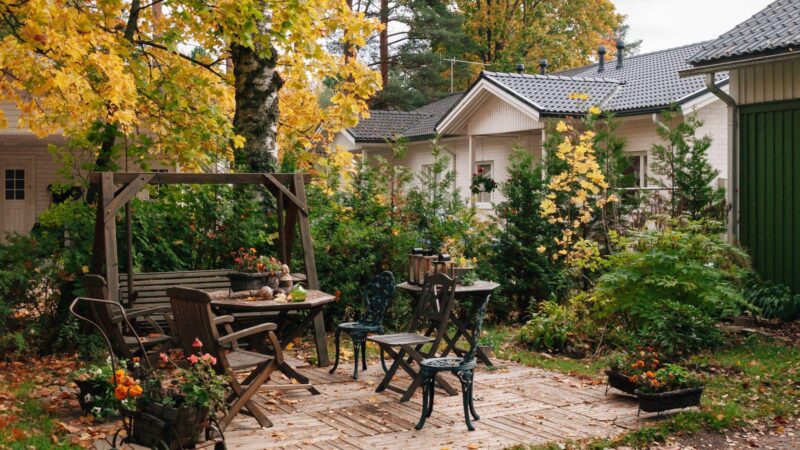 Simple hacks to transform outdoor space into a cosy autumn setting