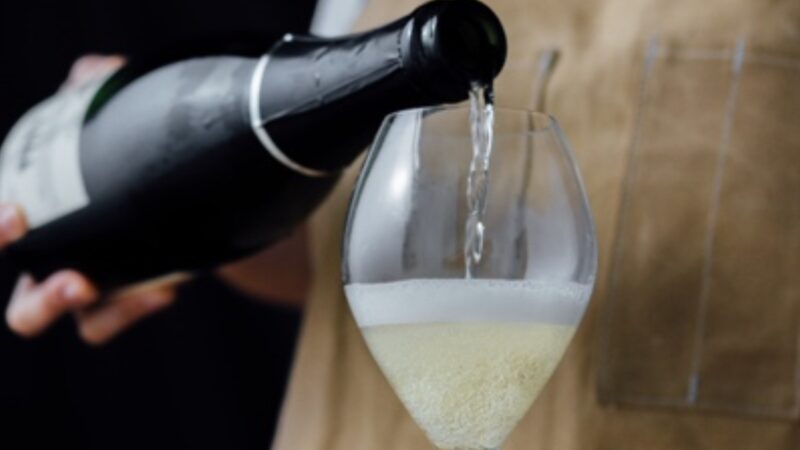 DINE WITH D.O. CAVA & JOSÉ PIZARRO TO ADD SOME SPARKLE TO YOUR AUTUMN