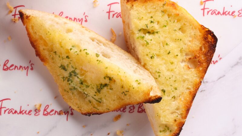 NEW POLL REVEALS COMEDY LEGEND PETER KAY’S FAVOURITE SKETCH OF ALL TIME – GARLIC BREAD!