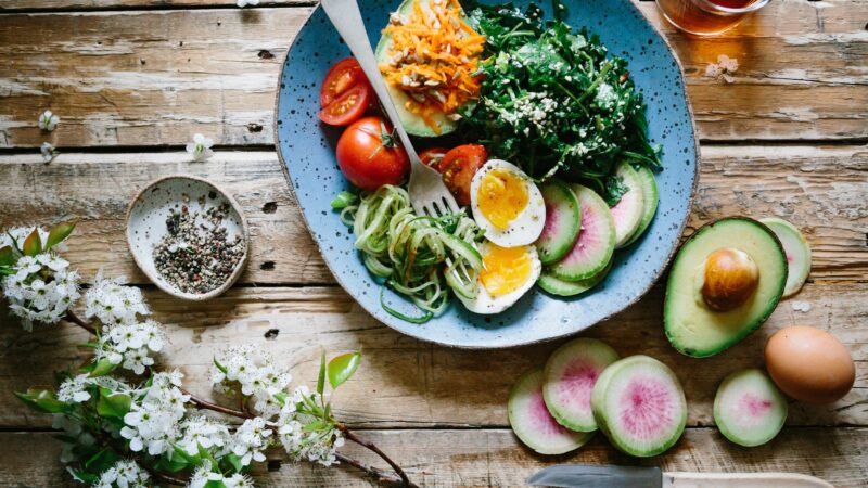 Nutritionist Reveals 15 Superfoods You Should Eat To Get Glowing Skin