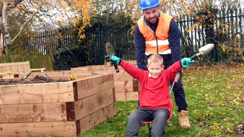 RUGBY SCHOOL GIFTED GARDENING EQUIPMENT BY HANDS-ON HOMEBUILDERS
