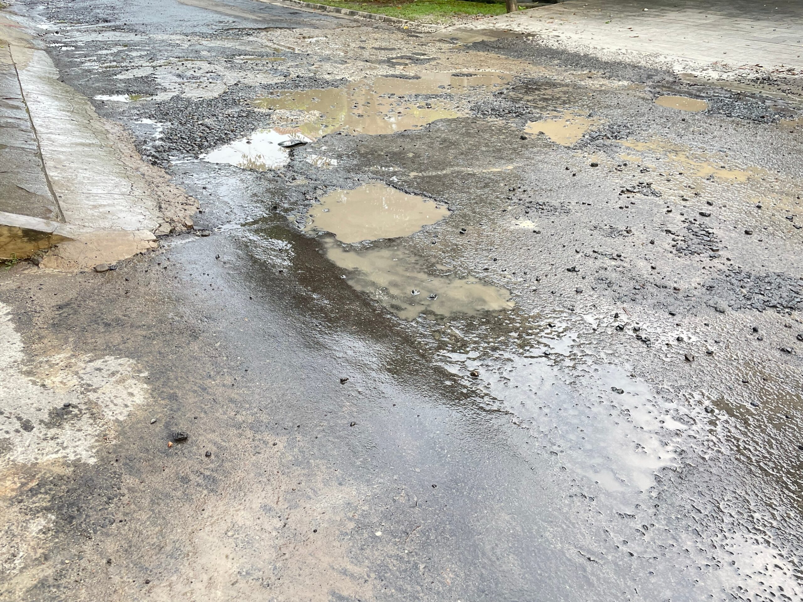 83% of drivers paying out of pocket for pothole damage